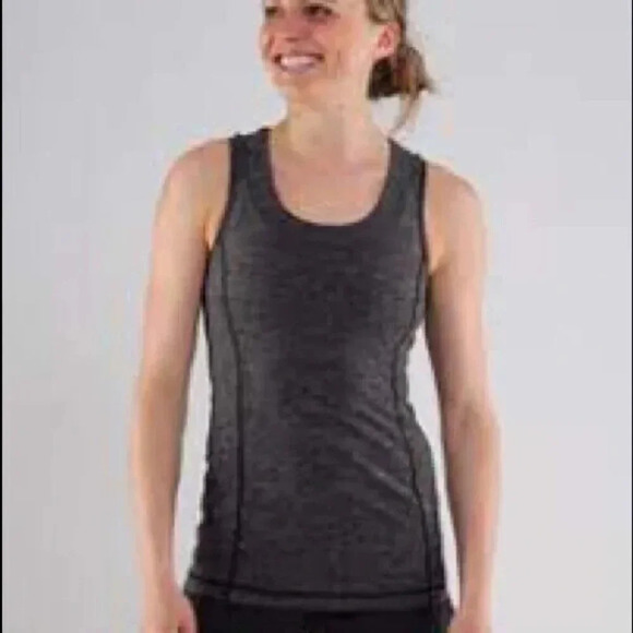 Lululemon Run Dash Tank Top Heathered Grey Ruffle in Back - Picture 1 of 16